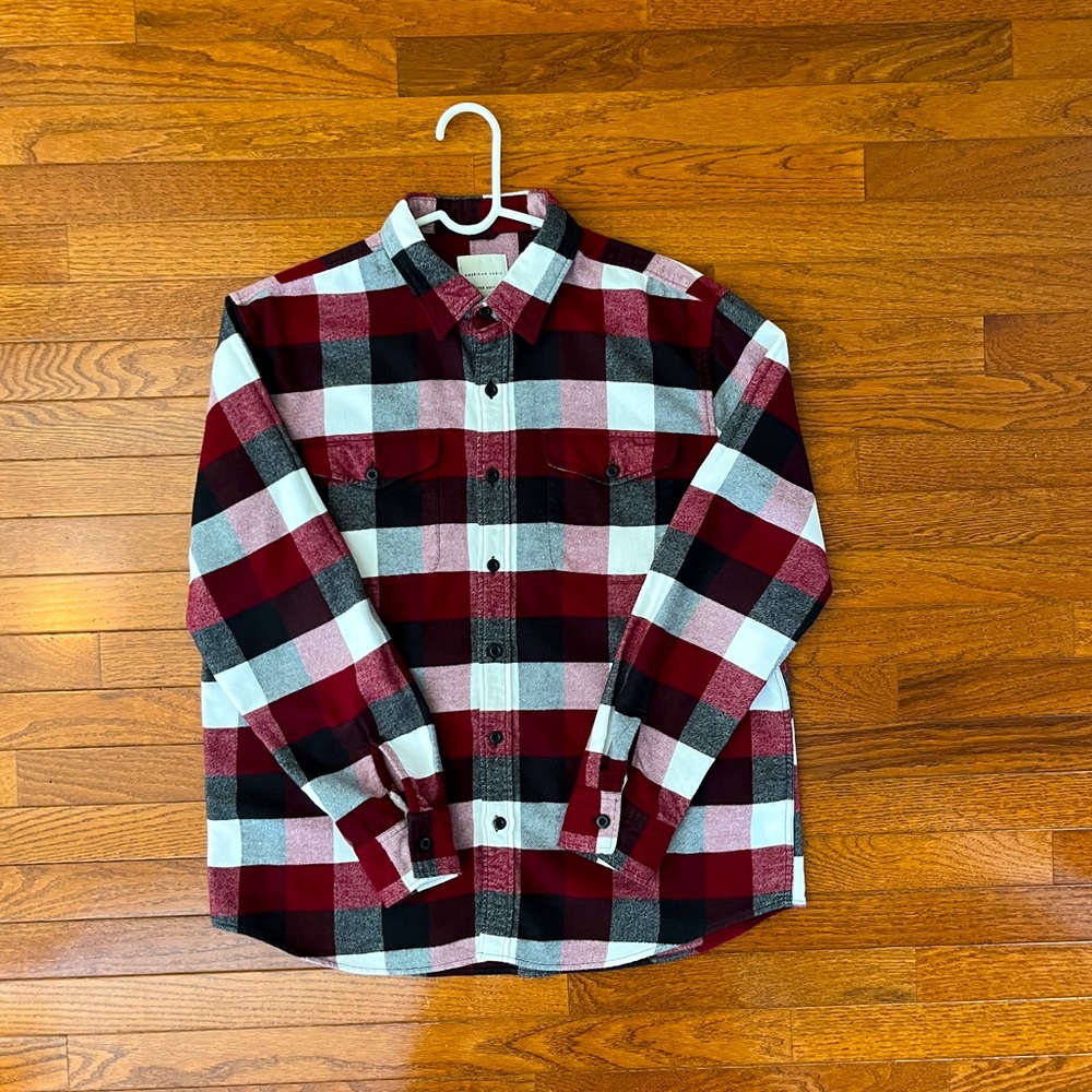 American Eagle Men’s Super Soft Flannel - Large